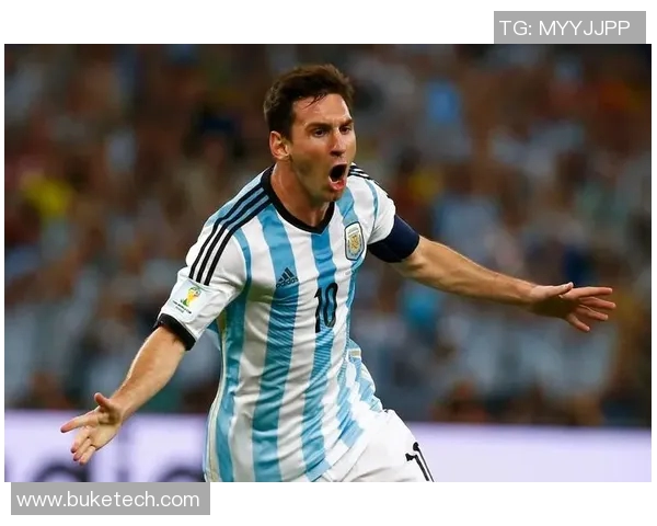 全球足球传奇球星大全解析：从贝利到梅西的足坛巨星成长之路