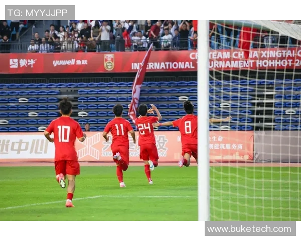 足球球星叫什么赫引发热议名字背后的故事与球迷关注焦点